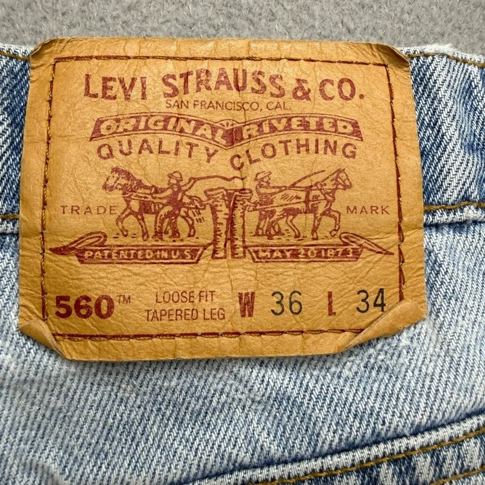 Levis 560 Jeans Loose Fit Tapered Leg 36x34 (FIT 34x32) Denim Vintage 90s Retro